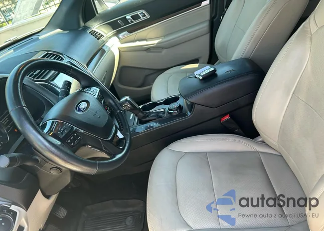 1FM5K8F80KGA52780: 90130305