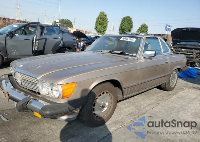 WDBBA48D6HA072040: 89922945