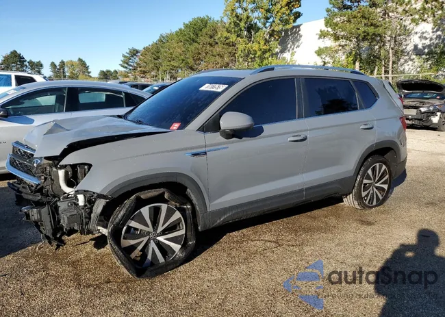 3VVNX7B20PM304267: 81677575