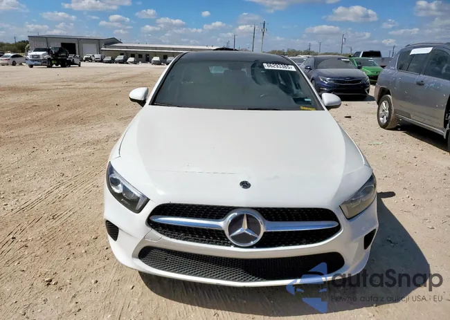 W1K3G4EB1MJ309170: 86293385