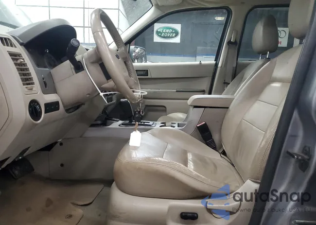 1FMCU49H28KA70225: 86613055