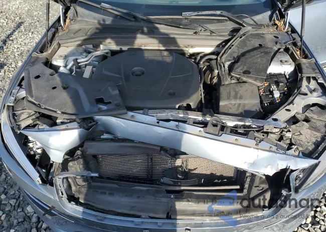 YV1A22ML1H1000636: 89590395