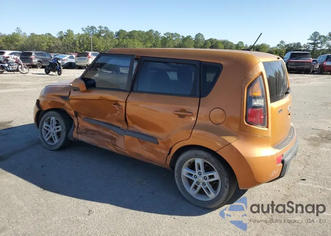 KNDJT2A28B7231407: 82673745