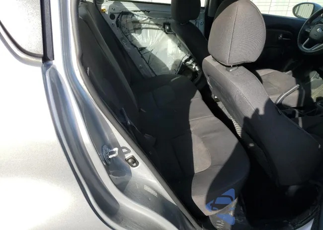 KNADM4A36F6527372: 81574475