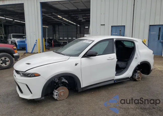 ZACNDFAN4R3A39390: 89708975