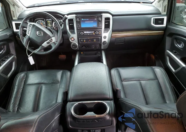 1N6AA1E54JN546653: 84766825