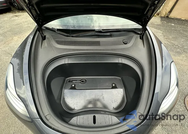 5YJ3E1EB1JF119421: 87085975