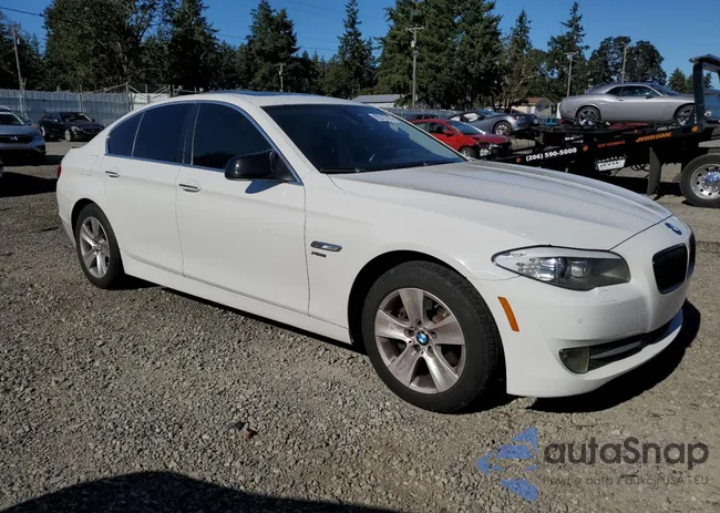 WBAXH5C56CDW06697: 82513735