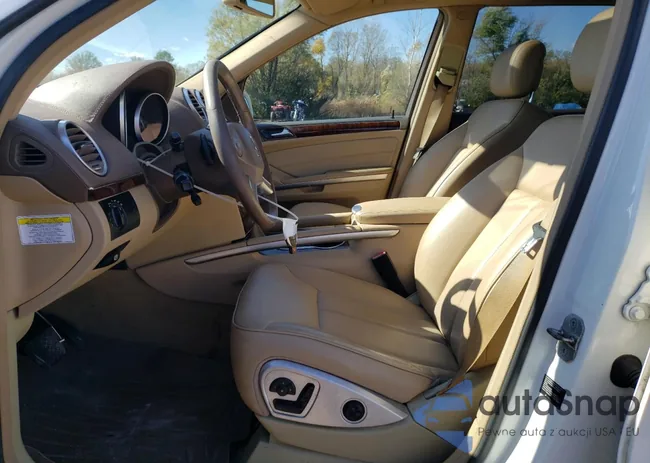 4JGBF7BB8AA533235: 89656425