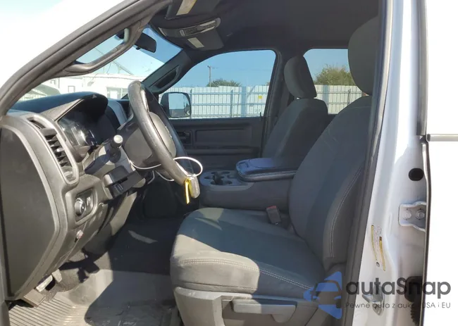 3C6UR5CL8MG631078: 84642855