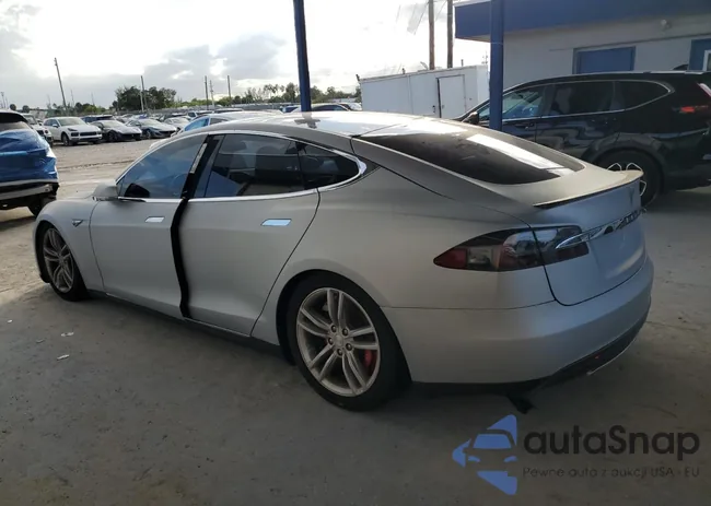 5YJSA4H44FF094060: 90690935