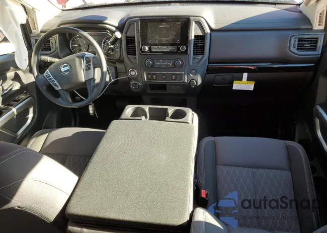 1N6AA1EC9NN108117: 82516645