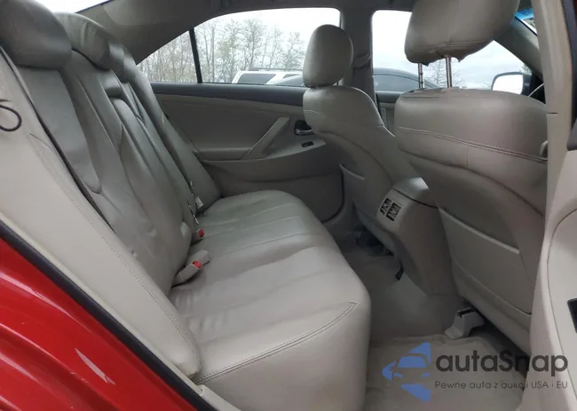 4T1BB46KX7U025053: 90240085