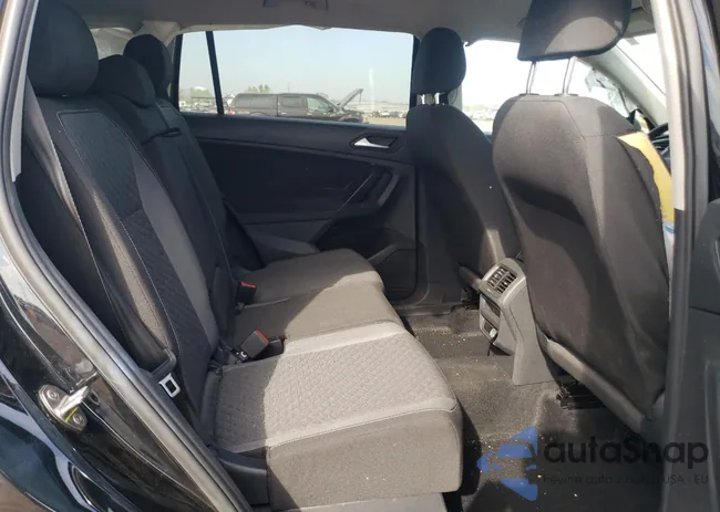 3VV0B7AX8MM102830: 85130635