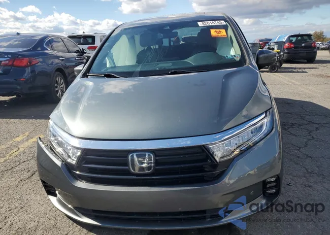 5FNRL6H82MB006451: 82610745