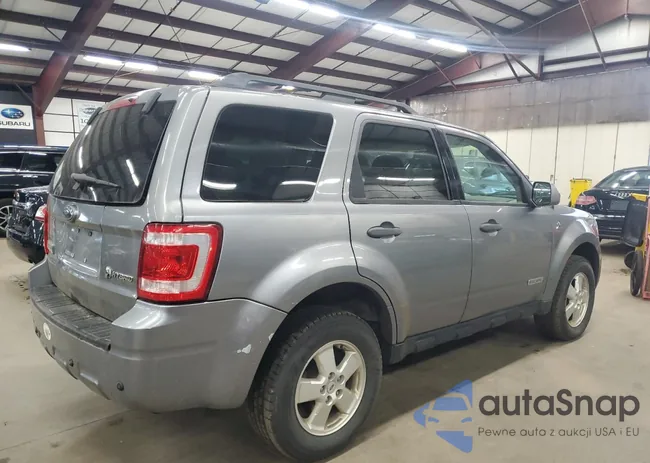 1FMCU49H28KA70225: 86613055