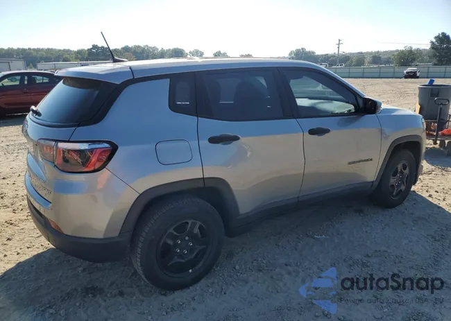 3C4NJCAB8HT652321: 84948495