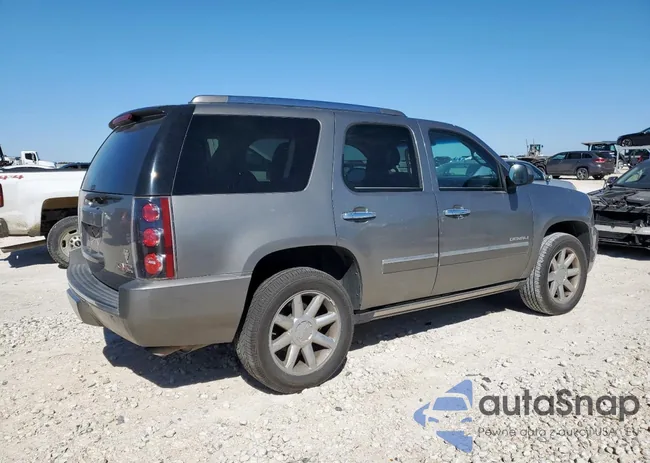 1GKS1EEFXCR256103: 90674685