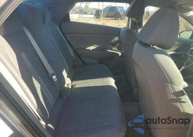 KMHLM4AG3PU371298: 82441215