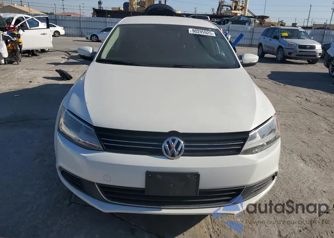 3VWD17AJ4EM286452: 90295925