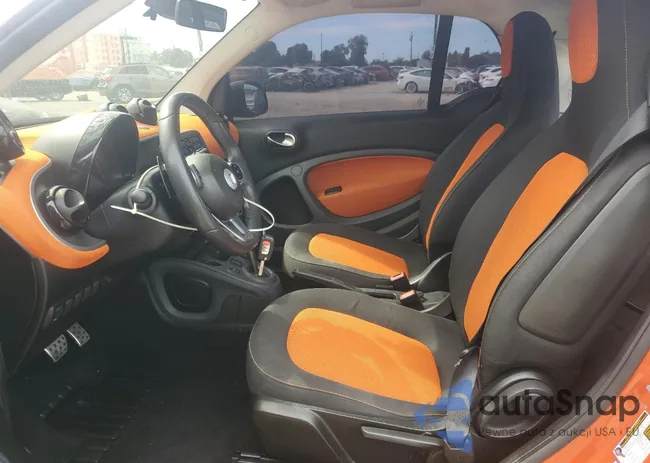 WMEFJ5DA8GK047400: 86328735