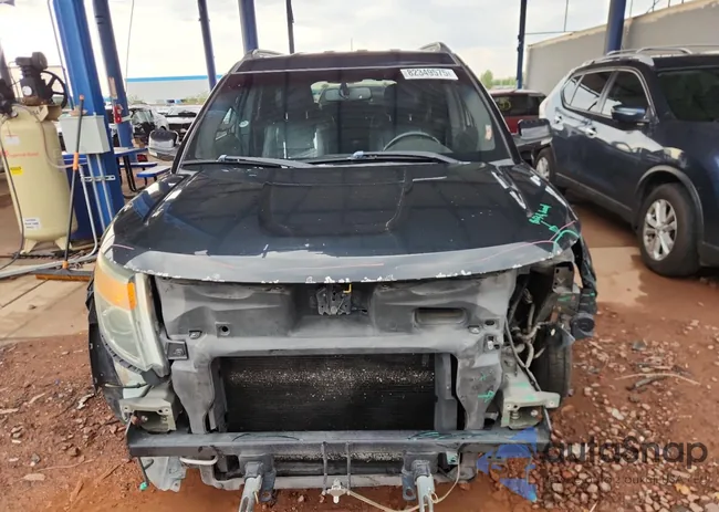 1FM5K8F85DGC15040: 82349575