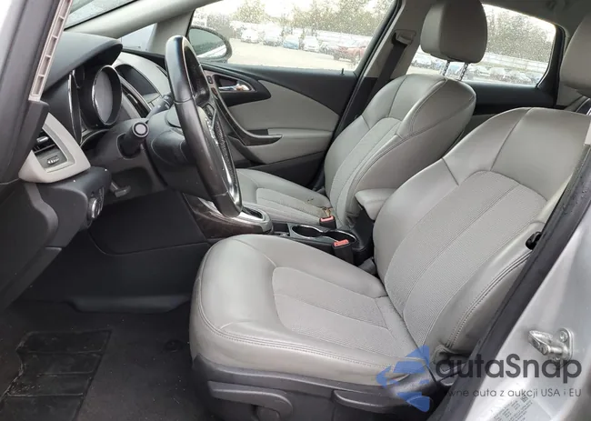 1G4PP5SK2E4184374: 89674105