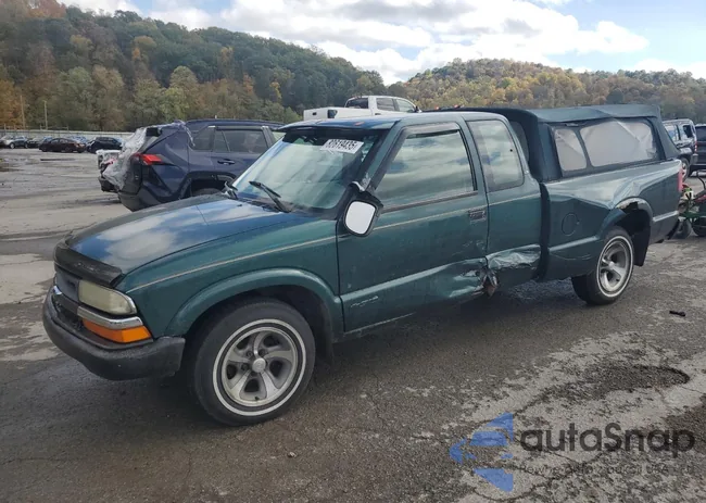 1GCCS1945W8208873: 82619435