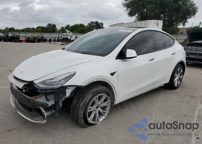 5YJYGDEE0MF295909: 81913475