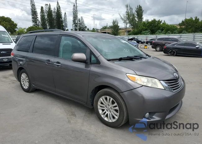 5TDYK3DC7DS389872: 86608135