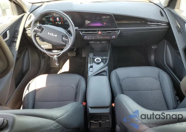 KNDCS3LF4S5225715: 86101165