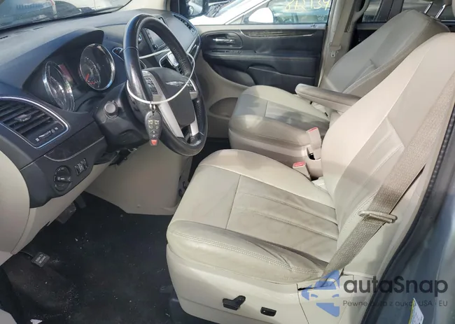 2C4RC1BG2FR629921: 86801415