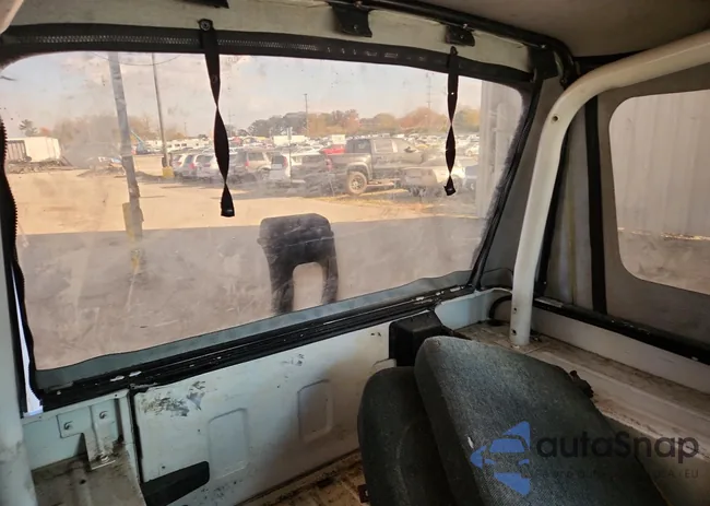 1J4FY19P3SP272717: 90571105