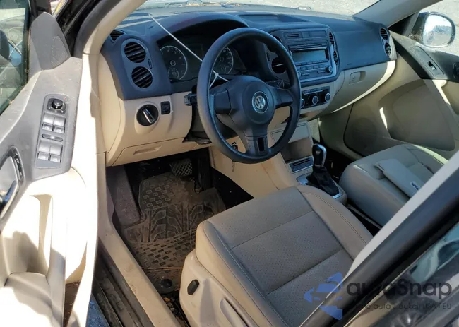 WVGAV7AX8CW580556: 82262645