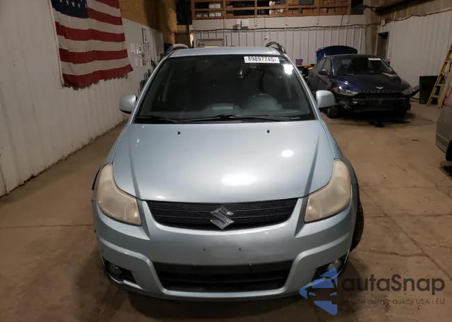 JS2YB417196201437: 89897745