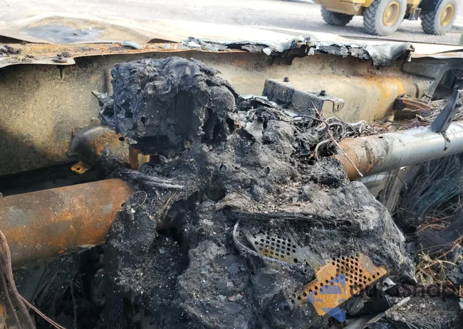 1GC4YPEY7LF112135: 90349345