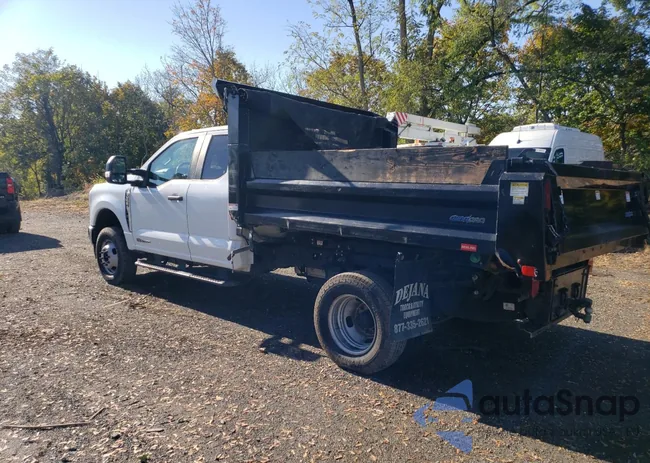 1FD8X3HT1PEC92250: 89651355