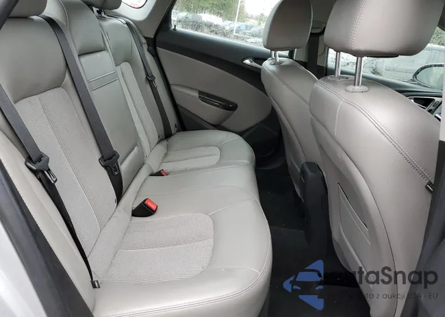 1G4PP5SK2E4184374: 89674105