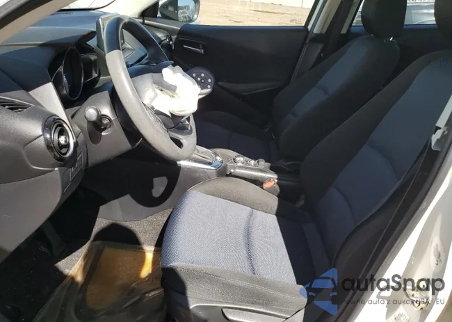 3MYDLBYV9JY308393: 81993055