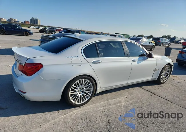 WBAKX8C59BC198179: 90595305