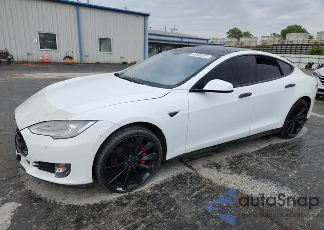 5YJSA1DNXDFP22567: 86483255