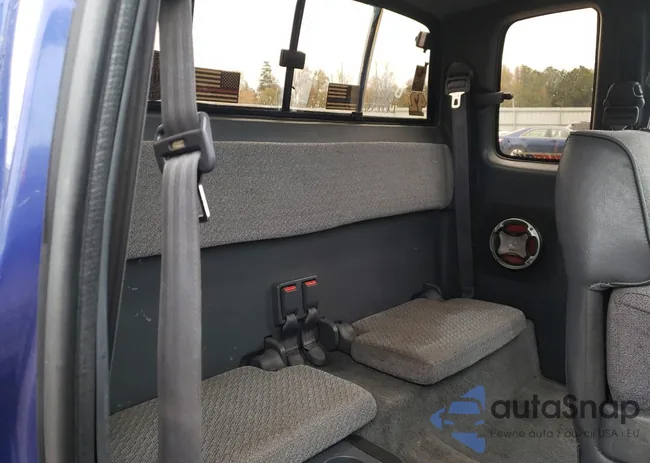 4TAVN73F0SZ062038: 82765935