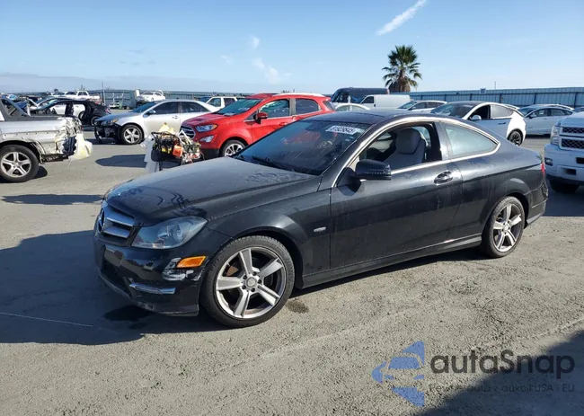 WDDGJ4HB0CF747419: 81929845