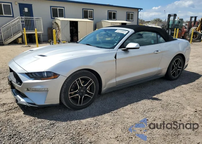 1FATP8UH4J5166202: 82233805