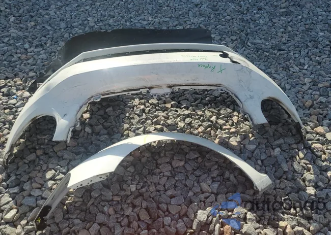 3VW517AT4GM823085: 90010715