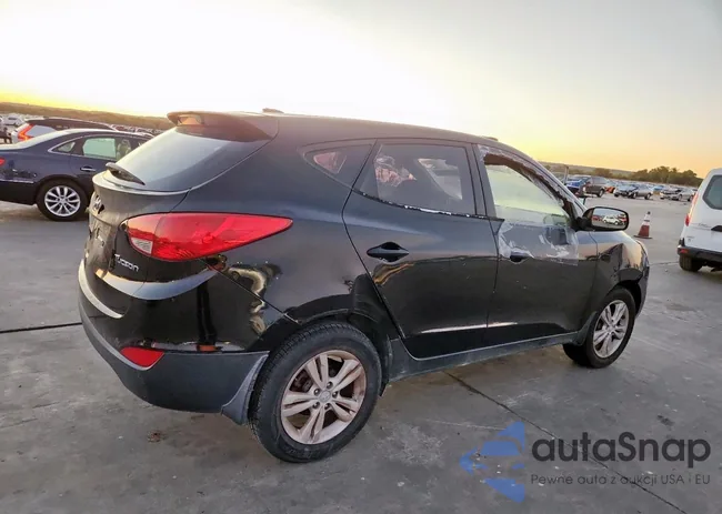 KM8JT3AC8AU096228: 90782645