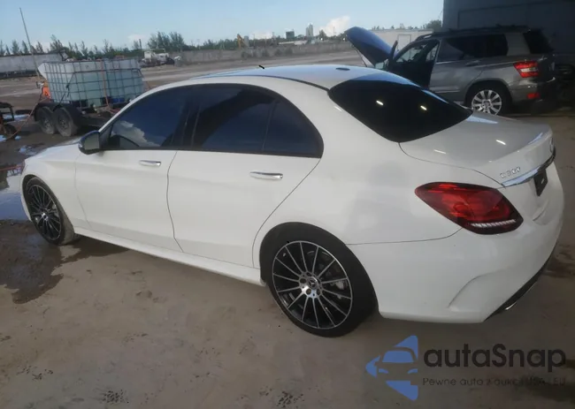 WDDWF8DB9KR481938: 90250525