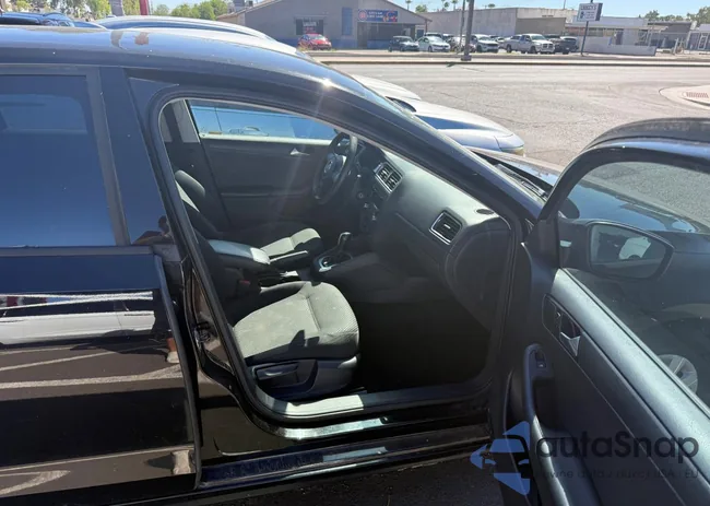 3VW2K7AJ2EM275597: 84795615