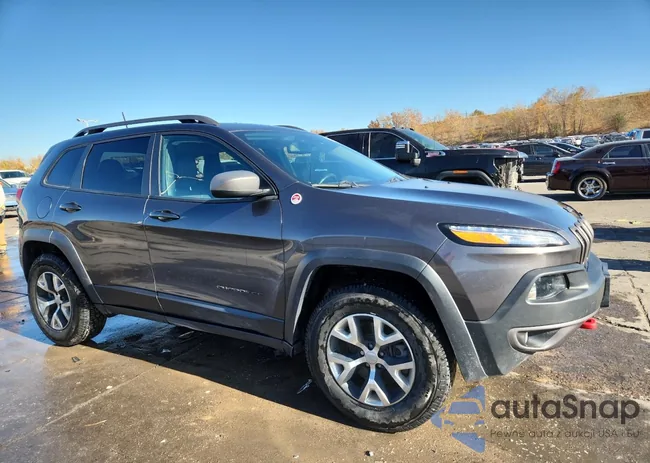 1C4PJMBS8HW524961: 90297835