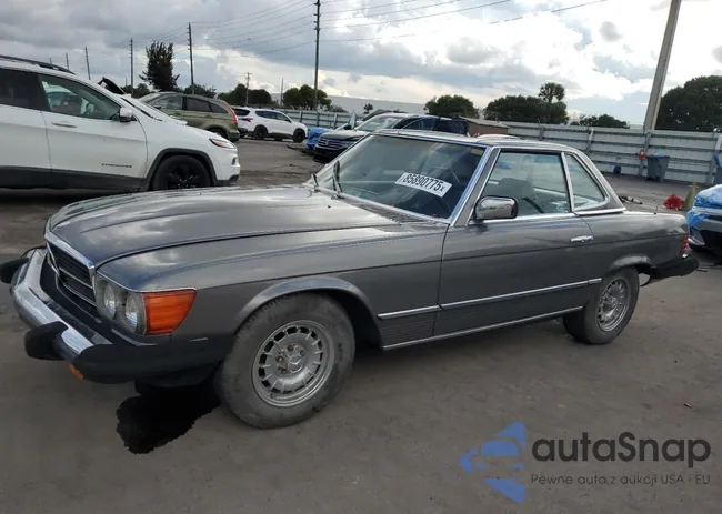 WDBBA45A3EA015381: 85890775